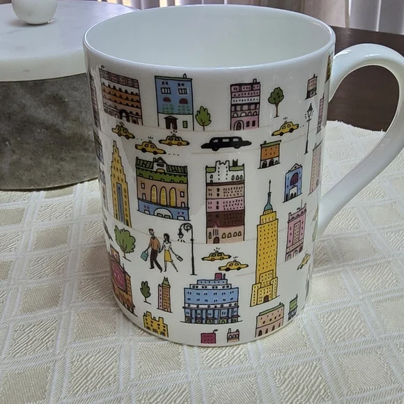 🚕 Tiffany & Co. New York City NYC Fine Bone China Collectible Coffee Tea Mug - Picture 2 of 3